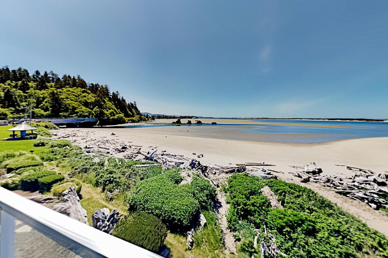 New Listing! Bay-View Beauty w/ Private Balcony condo Lincoln City Zewnętrze zdjęcie