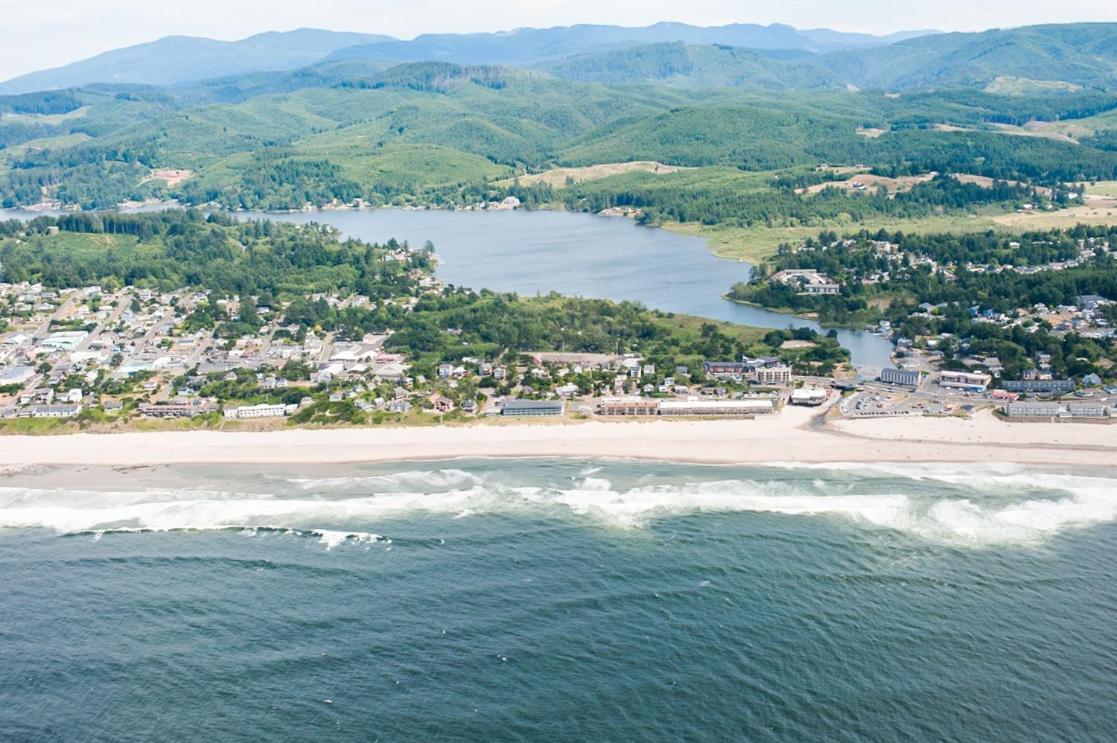 New Listing! Bay-View Beauty w/ Private Balcony condo Lincoln City Zewnętrze zdjęcie